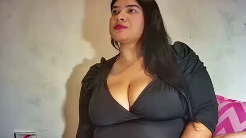 latincurvy1992 online show from February 2025 04:09:02 AM