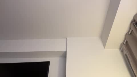 Hi -  online show from February 2026 05:02:02 AM