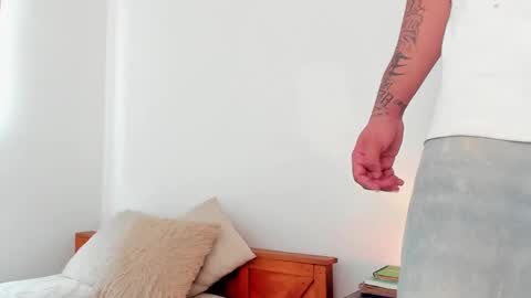 Snapshot of latinevil chatting on February 2025 06:26:02 PM Mistress Maddie and Master Jordan  online show from February 2025 06:26:02 PM