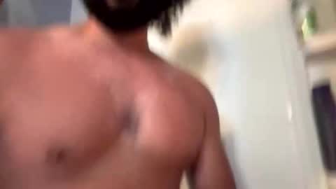 latinlover199518 online show from October 2025 10:22:02 PM