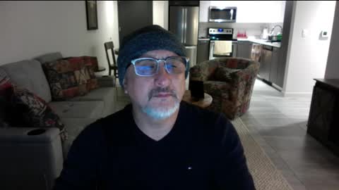 Snapshot of latinnous chatting on February 2025 01:24:02 AM QS - INDEPENDENT MODEL online show from February 2025 01:24:02 AM