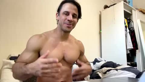 Snapshot of latino_rodri chatting on April 2026 03:25:01 PM latino_rodri online show from April 2026 03:25:01 PM