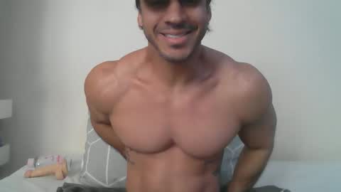 Snapshot of latino_rodri chatting on May 2026 06:08:01 AM latino_rodri online show from May 2026 06:08:01 AM