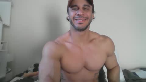 Snapshot of latino_rodri chatting on May 2026 06:43:01 AM latino_rodri online show from May 2026 06:43:01 AM