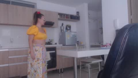 Snapshot of latinpaprika chatting on July 2026 09:17:02 PM latinpaprika online show from July 2026 09:17:02 PM