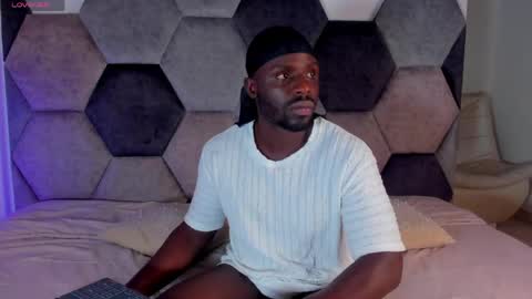 LEANDRO online show from April 2026 03:39:01 AM