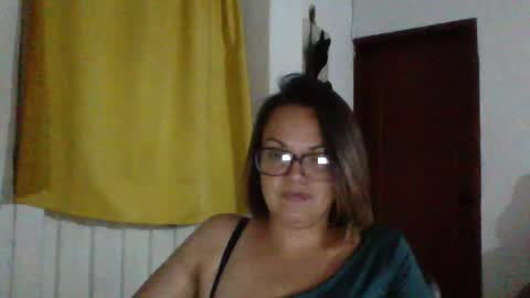 Snapshot of lau16310 chatting on June 2026 12:32:02 AM Laura online show from June 2026 12:32:02 AM