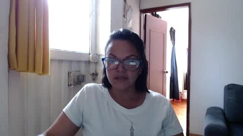 Snapshot of lau16310 chatting on June 2026 06:16:01 PM Laura online show from June 2026 06:16:01 PM