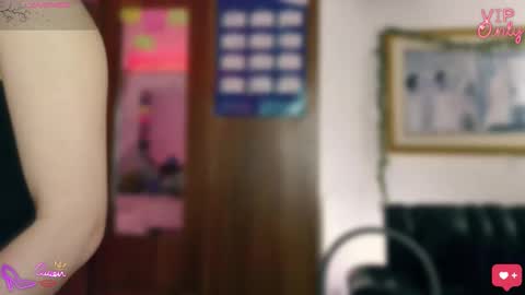 laujgray online show from April 2026 08:45:01 AM