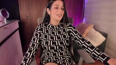 laura cruz online show from April 2026 04:08:02 AM