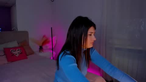 Laura online show from February 2025 09:26:02 AM