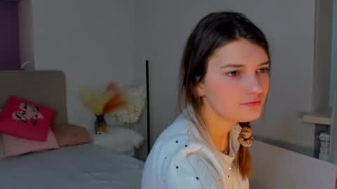 Laura online show from February 2025 06:20:01 AM