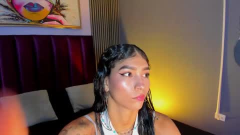 Laura online show from April 2026 12:44:02 PM