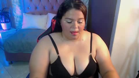 LAURA online show from May 2026 06:45:01 PM