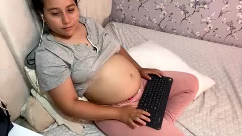 laura online show from February 2025 06:50:02 AM