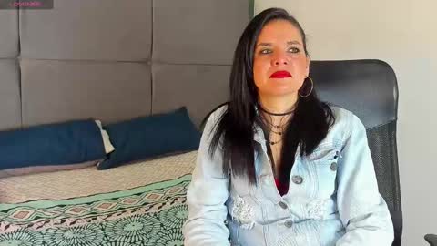 Snapshot of laura_hotties chatting on March 2025 01:08:01 PM laura hotties online show from March 2025 01:08:01 PM