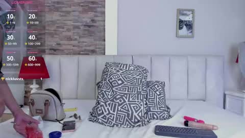 Snapshot of laura_latinhot chatting on May 2026 08:59:02 PM laura latinhot online show from May 2026 08:59:02 PM
