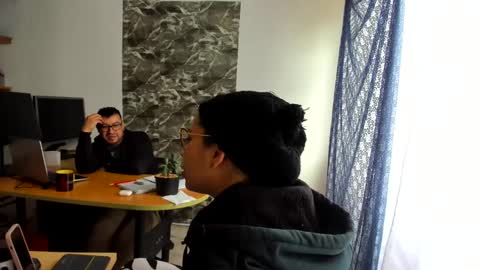 LARA online show from December 2024 05:00:02 PM