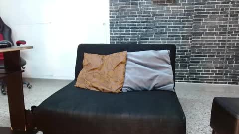 Laura online show from January 2025 10:07:02 PM