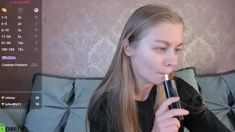 Laura online show from December 2025 10:21:02 AM