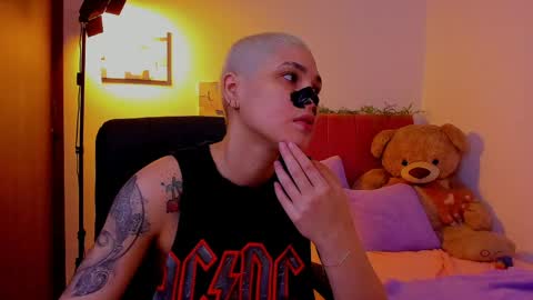 Laura Rose online show from April 2026 08:28:02 PM