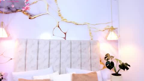 Laura Smith online show from March 2026 11:00:02 PM