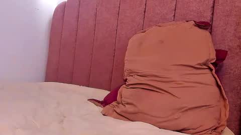 LAURA SOE online show from February 2026 05:14:01 PM