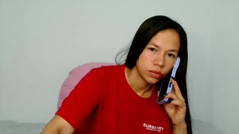 lauracb          online show from June 2026 05:13:02 PM