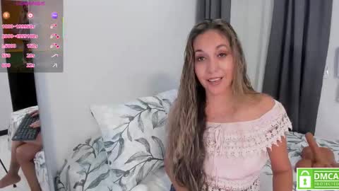 Snapshot of laurafarrely chatting on November 2025 02:12:01 AM Laura online show from November 2025 02:12:01 AM