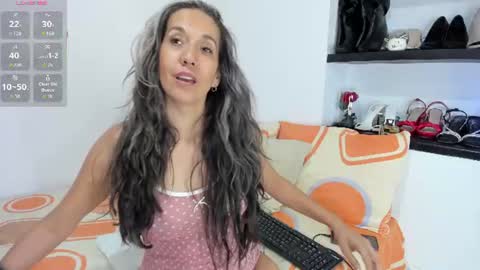 Snapshot of laurafarrely chatting on July 2026 02:58:02 AM Laura online show from July 2026 02:58:02 AM