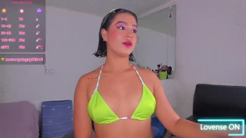 Laura Mayer online show from April 2026 02:51:02 AM