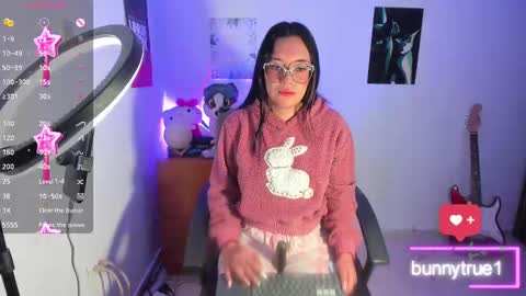 Snapshot of lauraohana chatting on March 2025 08:30:01 AM lauraohana online show from March 2025 08:30:01 AM