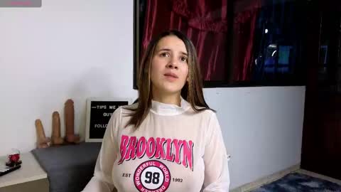 Laura online show from February 2025 11:53:02 PM