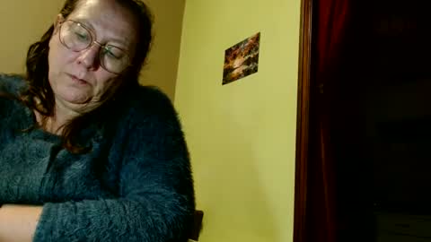 Snapshot of laureanne50 chatting on December 2024 08:01:02 PM laureanne online show from December 2024 08:01:02 PM