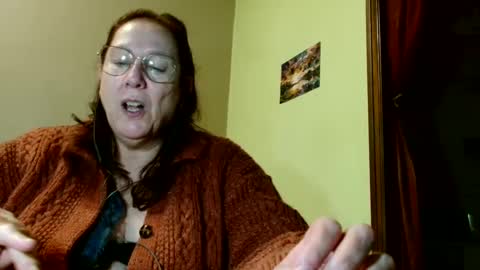 Snapshot of laureanne50 chatting on December 2024 08:44:02 PM laureanne online show from December 2024 08:44:02 PM