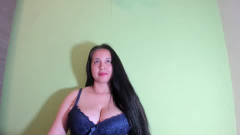 Snapshot of laureen777 chatting on March 2025 12:33:02 AM laureen777 online show from March 2025 12:33:02 AM