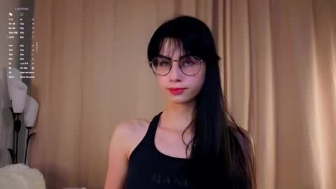 Arline online show from October 2025 11:42:01 AM
