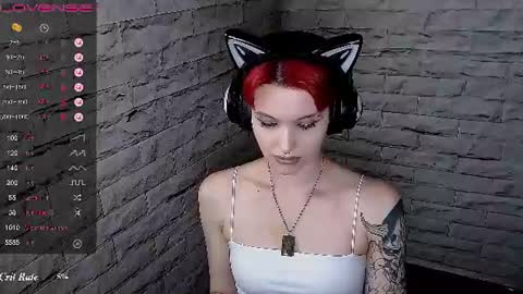 Snapshot of lauren_raquel chatting on June 2026 06:34:02 PM Eva online show from June 2026 06:34:02 PM