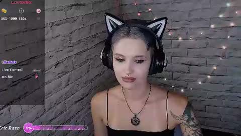 Snapshot of lauren_raquel chatting on August 2026 01:31:02 PM Eva online show from August 2026 01:31:02 PM