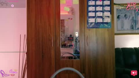 Lauren online show from March 2026 10:47:01 PM