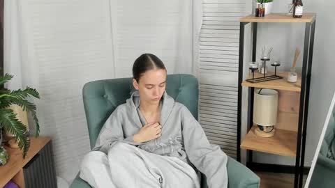 Snapshot of laurenasimpkin chatting on June 2026 12:33:01 PM Lissa online show from June 2026 12:33:01 PM