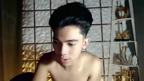 laurence_cuttieguyhere online show from March 2026 06:25:01 PM