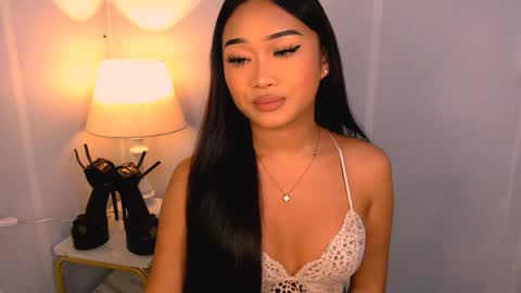 chloe3 online show from November 2025 06:41:02 PM