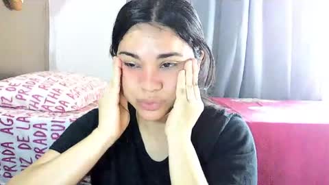 Snapshot of laurengirls1 chatting on June 2026 12:08:02 PM onlyfan laureng7 - 7 laureng2 online show from June 2026 12:08:02 PM