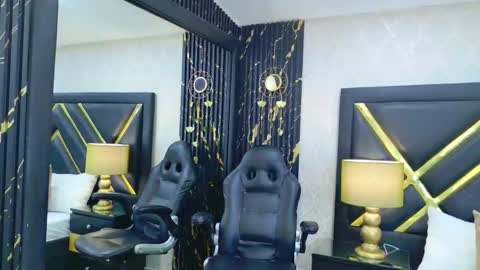 Lauren online show from March 2026 03:45:02 AM