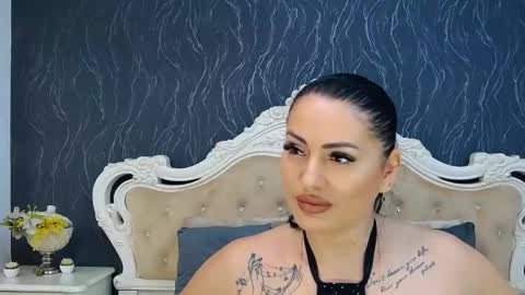 Laura online show from January 2025 08:51:01 AM