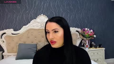 Laura online show from March 2025 09:40:01 AM