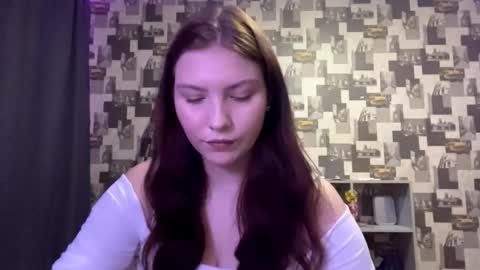 Hannah online show from September 2025 04:21:02 PM