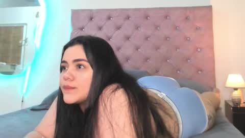 laurenlaine online show from March 2026 04:49:01 AM