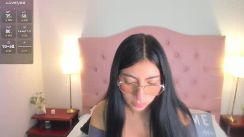 laurenn_smitth online show from March 2025 12:37:02 PM